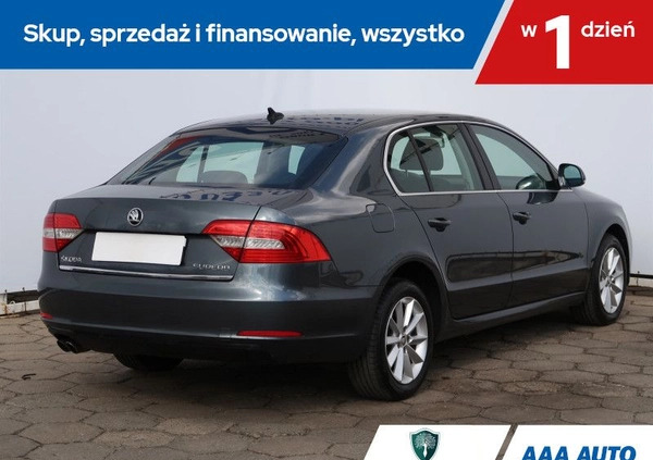 Skoda Superb cena 50000 przebieg: 144305, rok produkcji 2015 z Cedynia małe 326